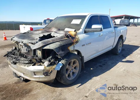 2010 Dodge Ram 1500 Laramie из США, поврежденный, VIN 1D7RV1CT0AS212641